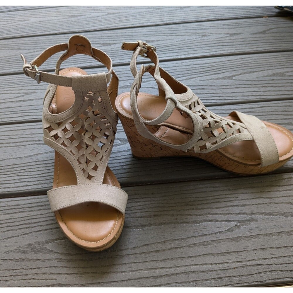 Franco Sarto Wedge Heel Women's 8 Beige Vegan Lasercut Faux Suede Strappy Cork